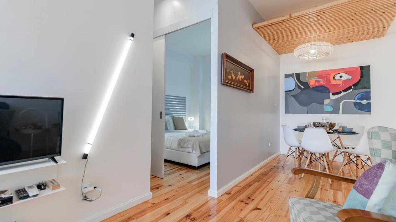 Fernandes Tomas 424 By Lovelystay Apartment *